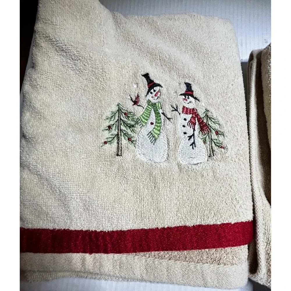 Bath Towel Avanti Home Snowman Embroidered Christmas Set (2) Pre-owned